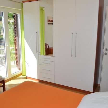 Apartman Fiore Laurana Esterno foto