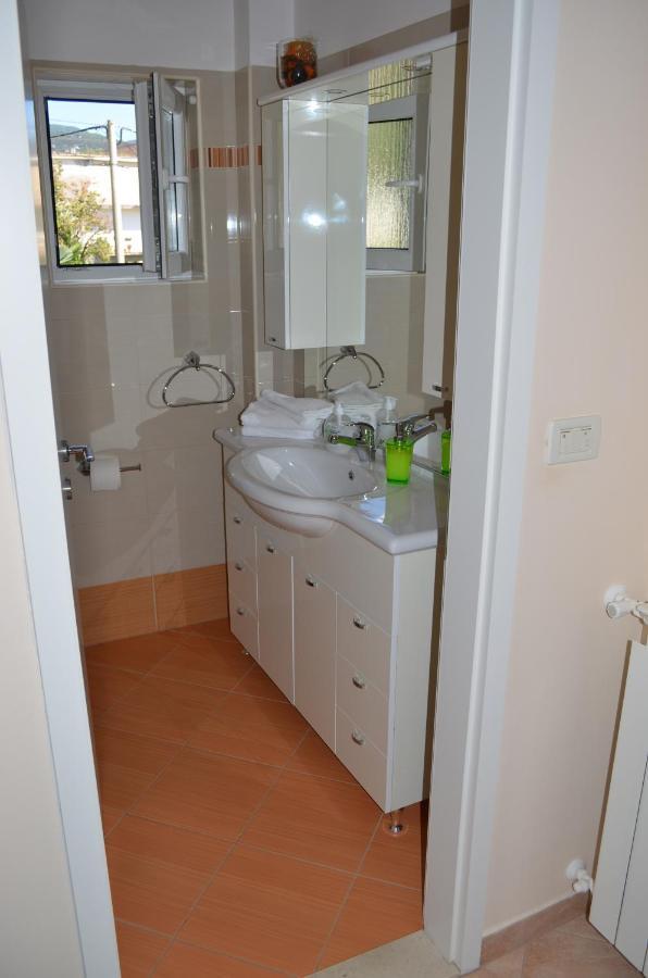 Apartman Fiore Laurana Esterno foto