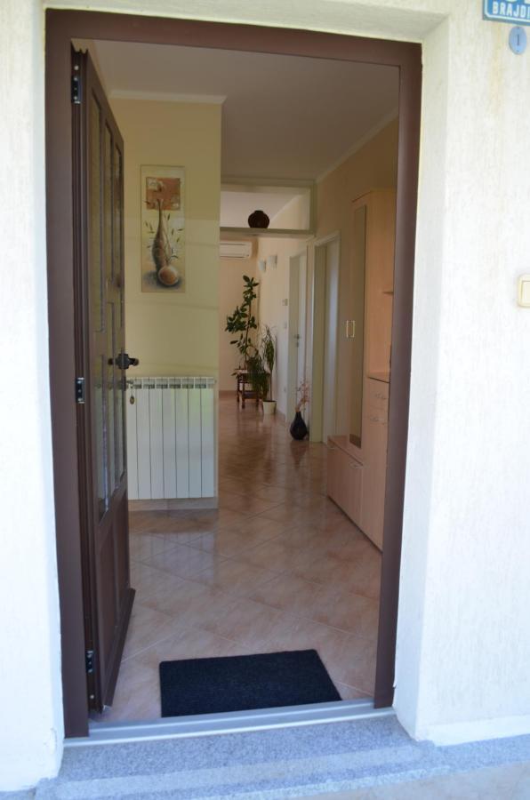 Apartman Fiore Laurana Esterno foto